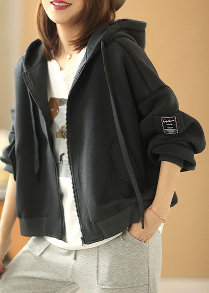 Luvik | Musta huppari vetoketjullisilla taskuilla ja pitkät hihat