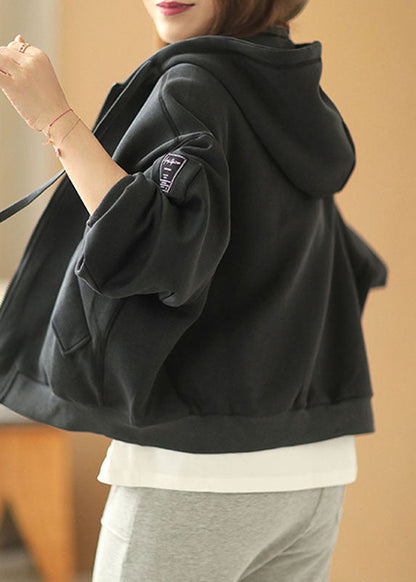 Luvik | Musta huppari vetoketjullisilla taskuilla ja pitkät hihat