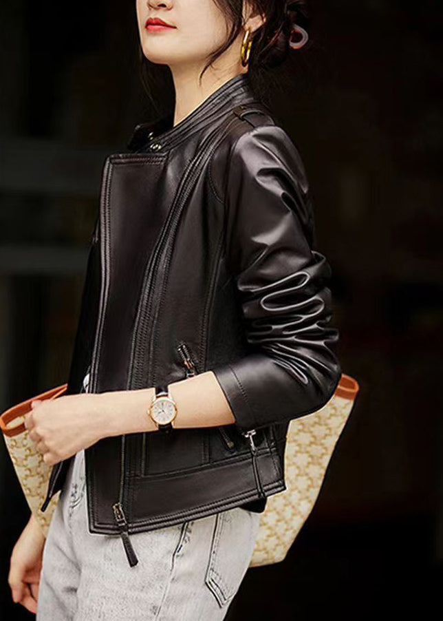 Luvik | Lampaannahasta valmistettu patchwork-takki mustalla korkea kauluksella ja vetoketjulla