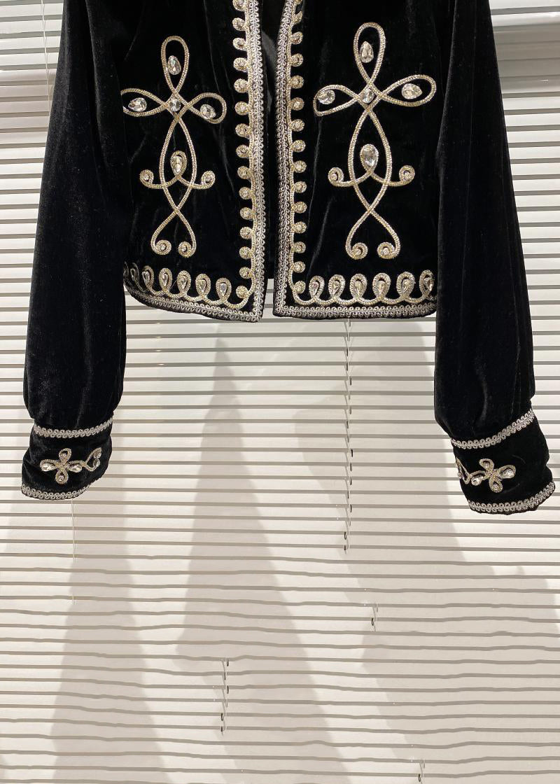 Luvik | Sametti silkistä valmistettu musta zakoni korkeakauluksinen takki