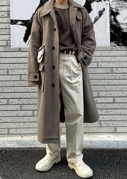 Luvik | Pitkä villakangastakki miehille nappitaskuilla harmaa talvi