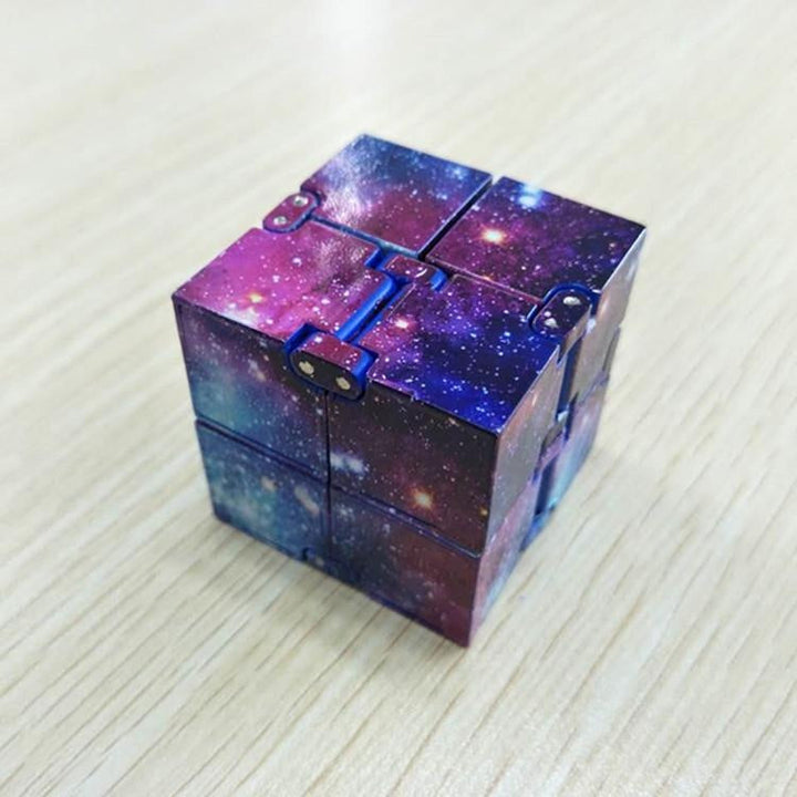 Infinity Cube | Luvikno