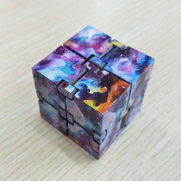 Infinity Cube | Luvikno