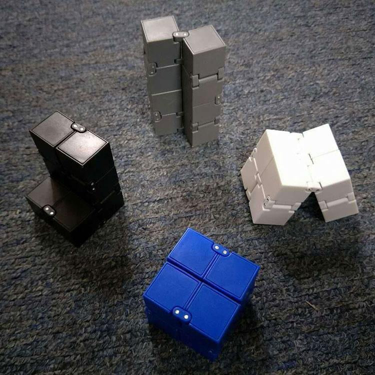 Infinity Cube | Luvikno