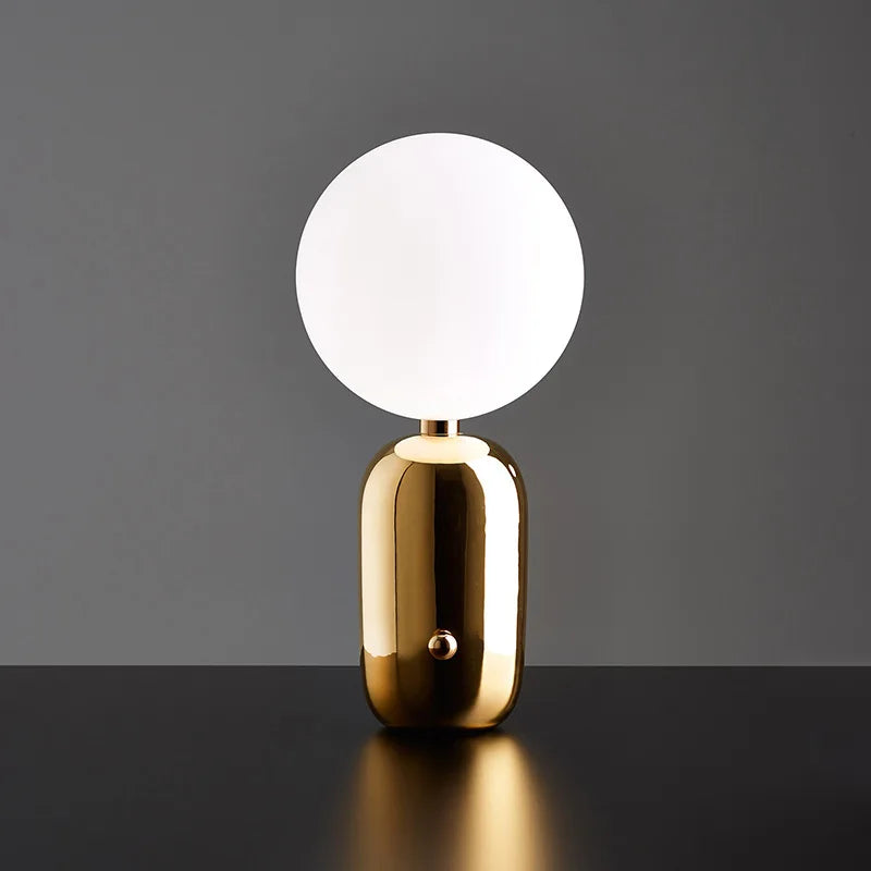 Luvikno | Skandinavisk Luksus Bordlampe: WinterGlo Belysning med Stil
