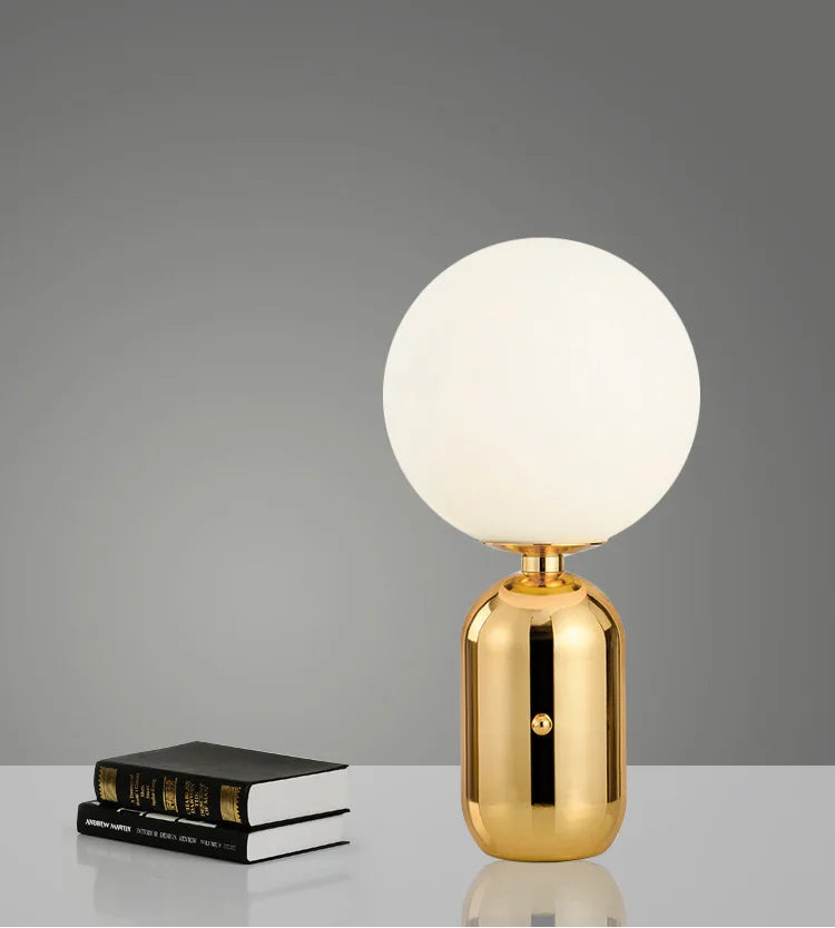 Luvikno | Skandinavisk Luksus Bordlampe: WinterGlo Belysning med Stil