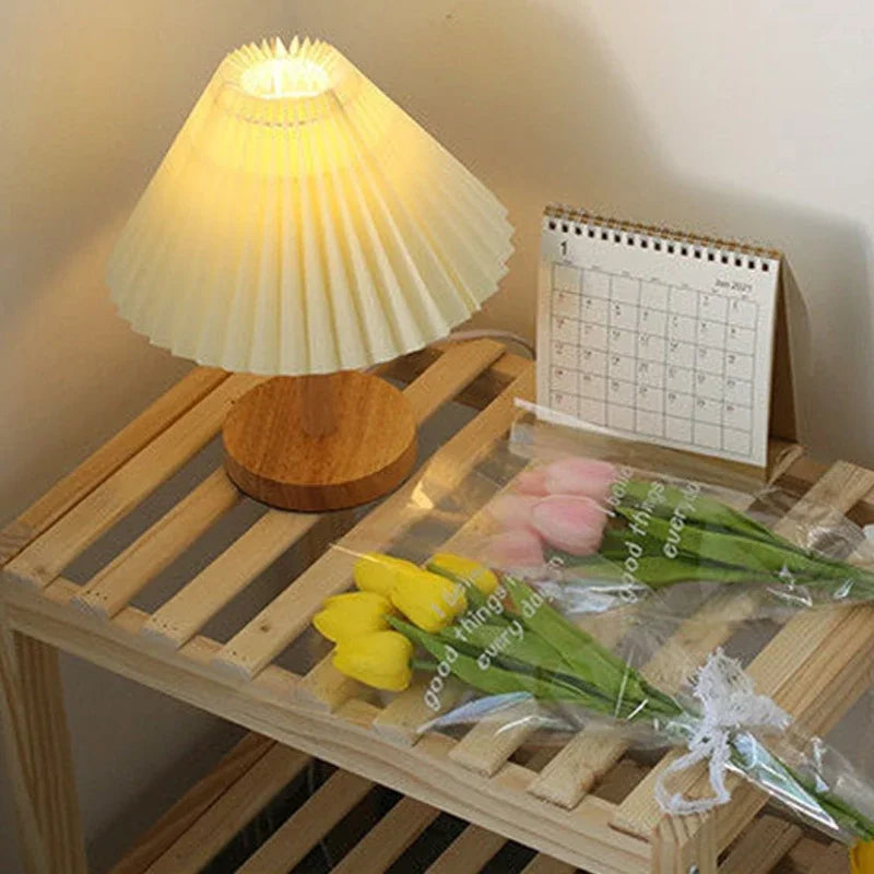 Luvikno | Shadelight - Stilig Minimalistisk Bordlampe for Luksuriøs Innendørsbelysning
