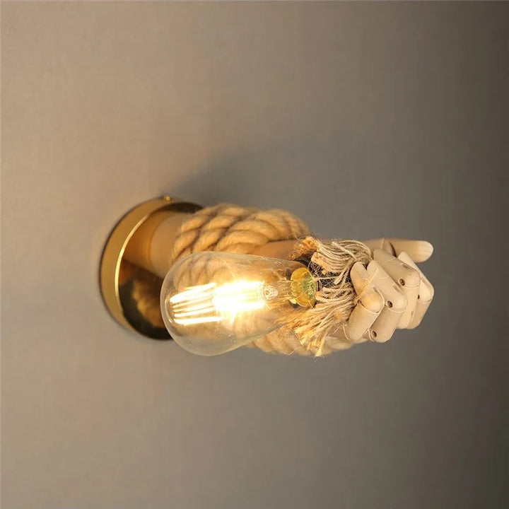 Kreativ vegglampe i tau-design med håndtak – Rustikk LED-lampe for stue og gang | Luvikno