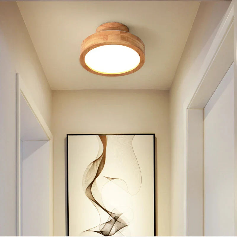 Rund solid tre taklampe – Skandinavisk lampe for stue og gang | Luvikno
