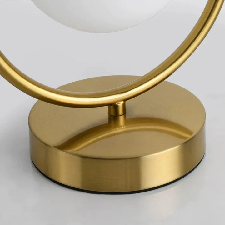 Nordic LED bordlampe med glasskule – Minimalistisk design for stue og soverom | Luvikno