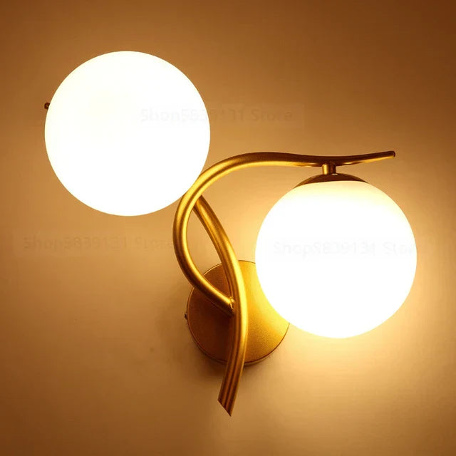 Moderne skandinavisk vegglampe laget av jern – Minimalistisk LED vegglampe for stue og soverom | Luvikno