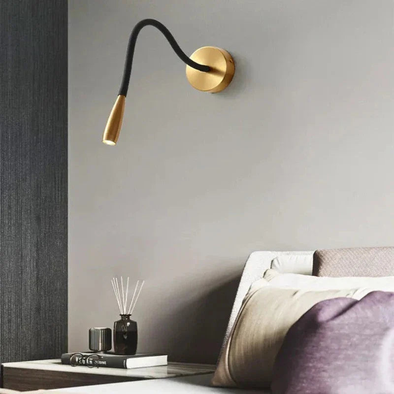 Moderne vegglampe med fleksibel arm for innendørs bruk – Justerbar LED vegglampe for stue og soverom | Luvikno