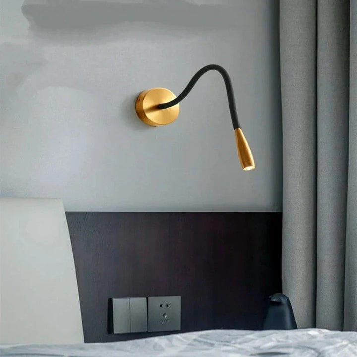 Moderne vegglampe med fleksibel arm for innendørs bruk – Justerbar LED vegglampe for stue og soverom | Luvikno