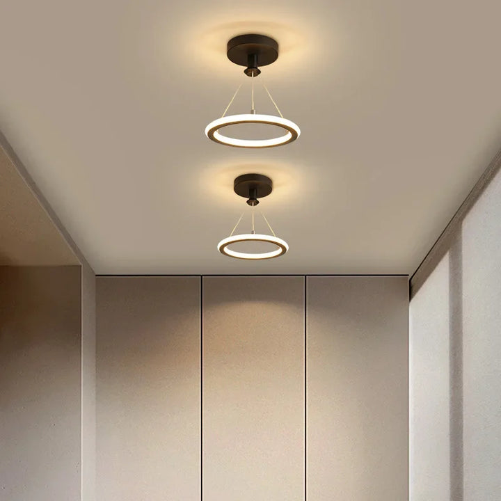 Moderne LED taklampe for gang og entréområde, minimalistisk belysning | Luvikno