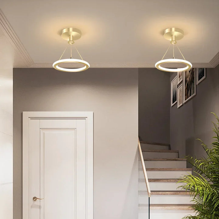 Moderne LED taklampe for gang og entréområde, minimalistisk belysning | Luvikno