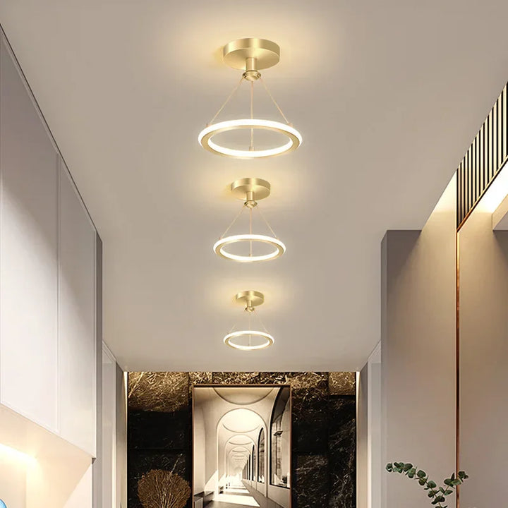 Moderne LED taklampe for gang og entréområde, minimalistisk belysning | Luvikno