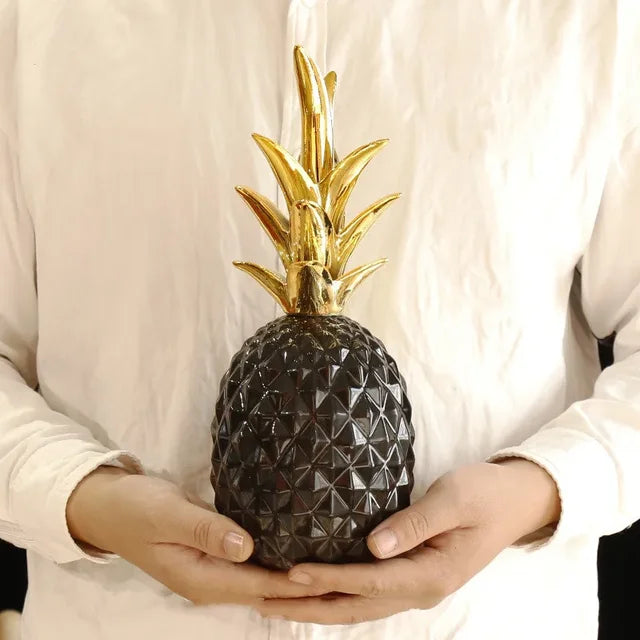 Gylden Ananas Dekorasjon, Eksklusiv Hjem Accent for Moderne Interiørdesign | Luvikno