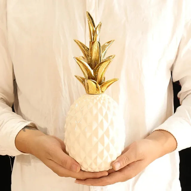 Gylden Ananas Dekorasjon, Eksklusiv Hjem Accent for Moderne Interiørdesign | Luvikno