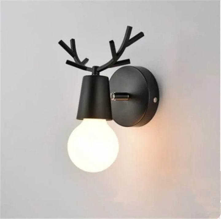 Moderne Gevir Vegglampe – Tre og Metall LED Lys for Barnerom & Stue | Luvikno