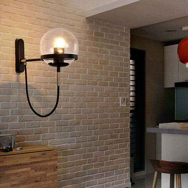Unik Glass Ball Vegglampe | Luvikno