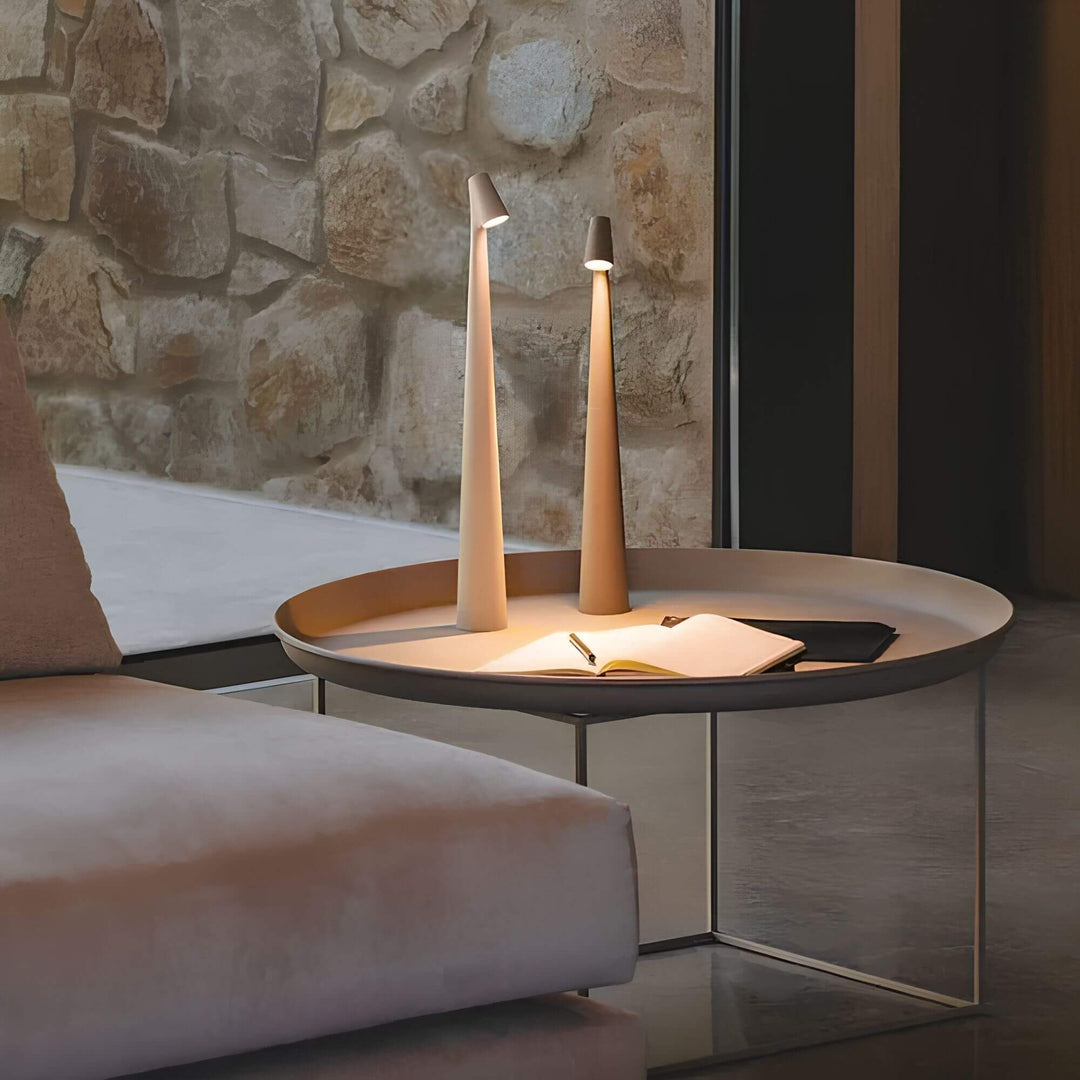 Luvikno | Nordisk Eleganse Gulvlampe - Stilfull og Dimbar Belysning for Moderne Interiør