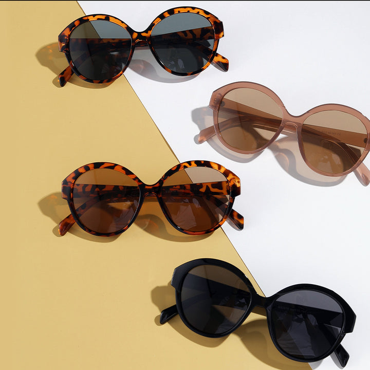 Dame rund moteriktig solbrille med iøynefallende leopardmønster Luvikno