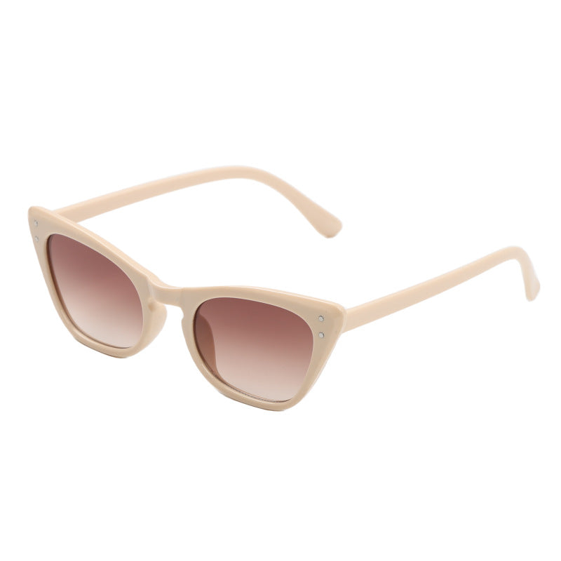Dame cat-eye-solbriller med UV-beskyttelse og elegant design Luvikno