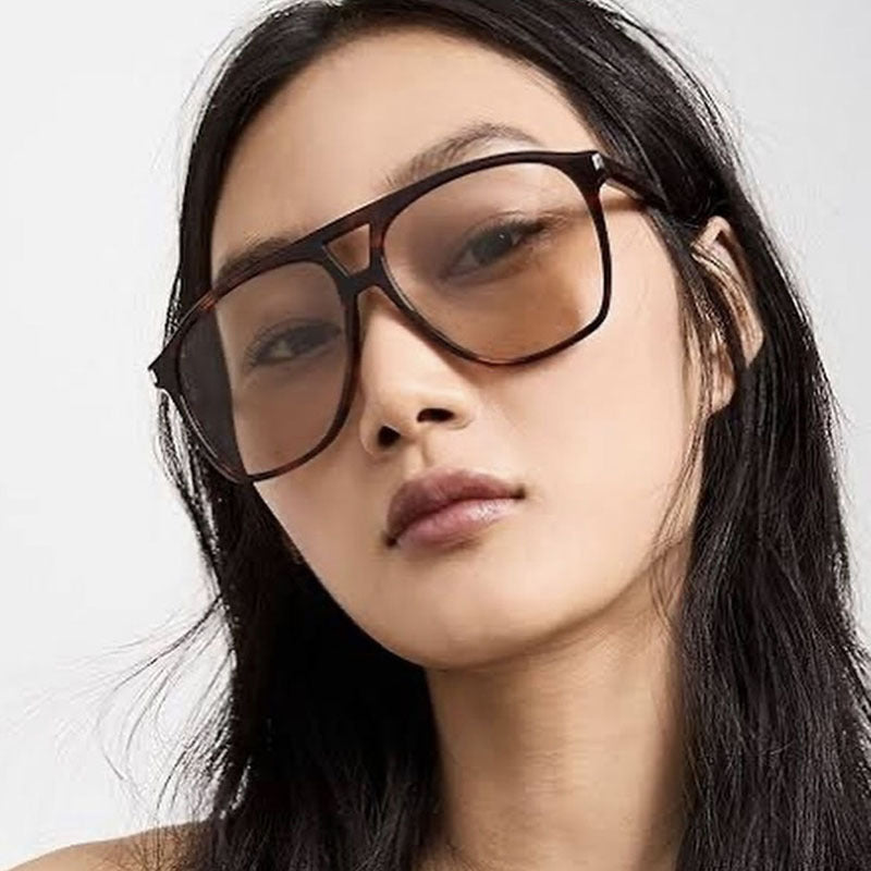 Damer solbrille i trendy skilpadde-design Luvikno