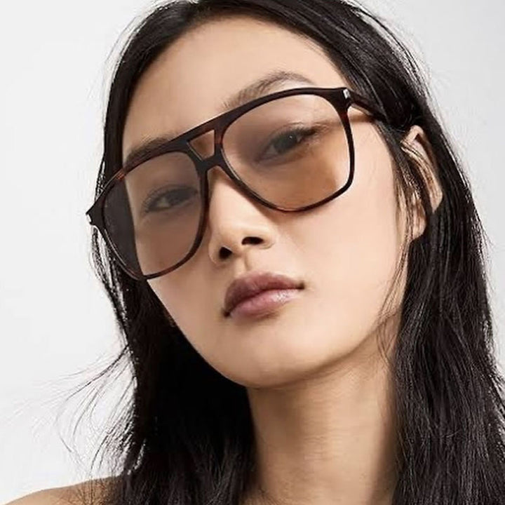 Damer solbrille i trendy skilpadde-design Luvikno