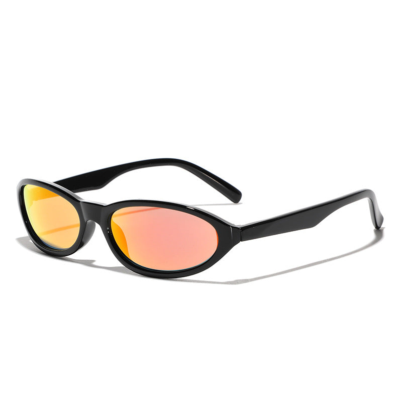 Dame motetrender solbrille i stilfullt retrodesign Luvikno