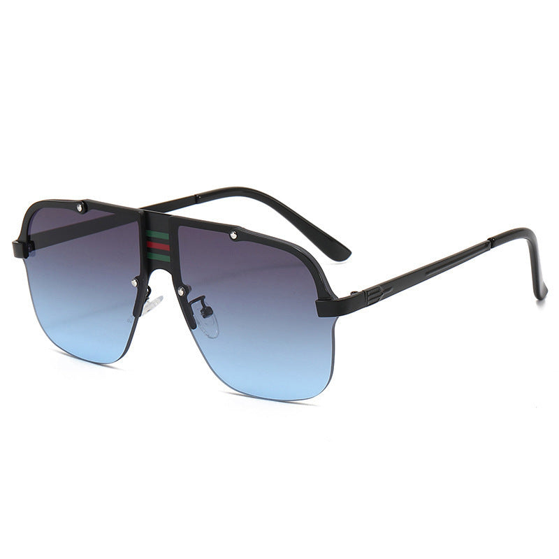 Dame Oversized solbriller med unike, gradient linser og markant metallramme Luvikno