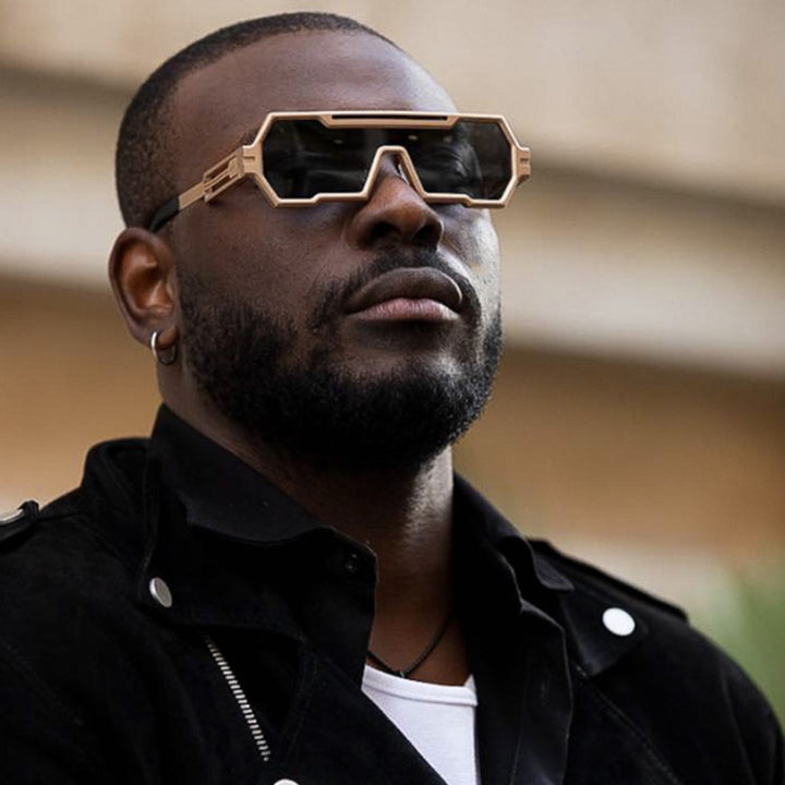 Dame motorisert solbrille i futuristisk design med bred ramme Luvikno