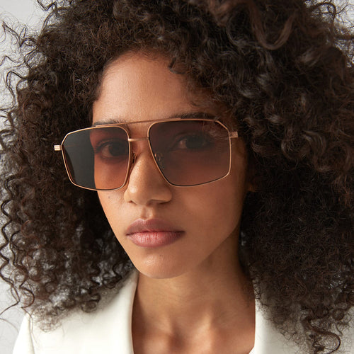 Damer moteriktig solbrille i geometrisk design Luvikno