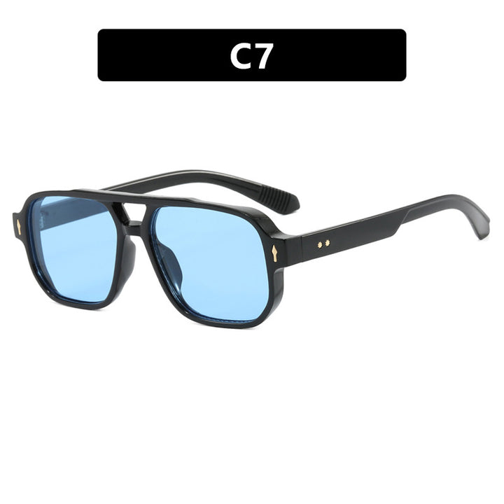 Dame moterik kvadratisk solbrille med luksuriøse detaljer Luvikno