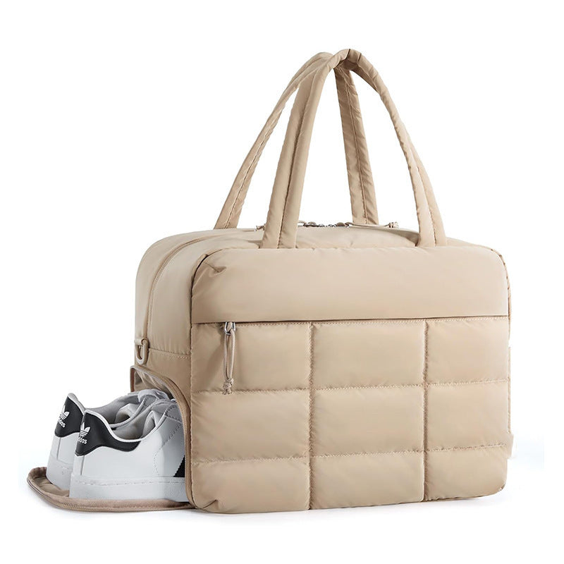 Kvinnes sportsbag med spesialsko rom Luvikno