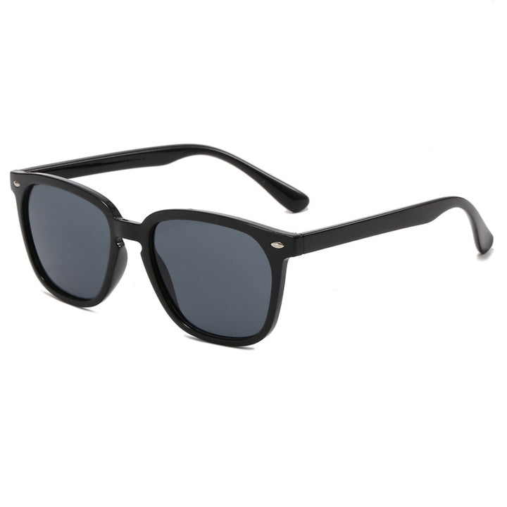 Dame moderne solbriller med elegant visirdesign Luvikno