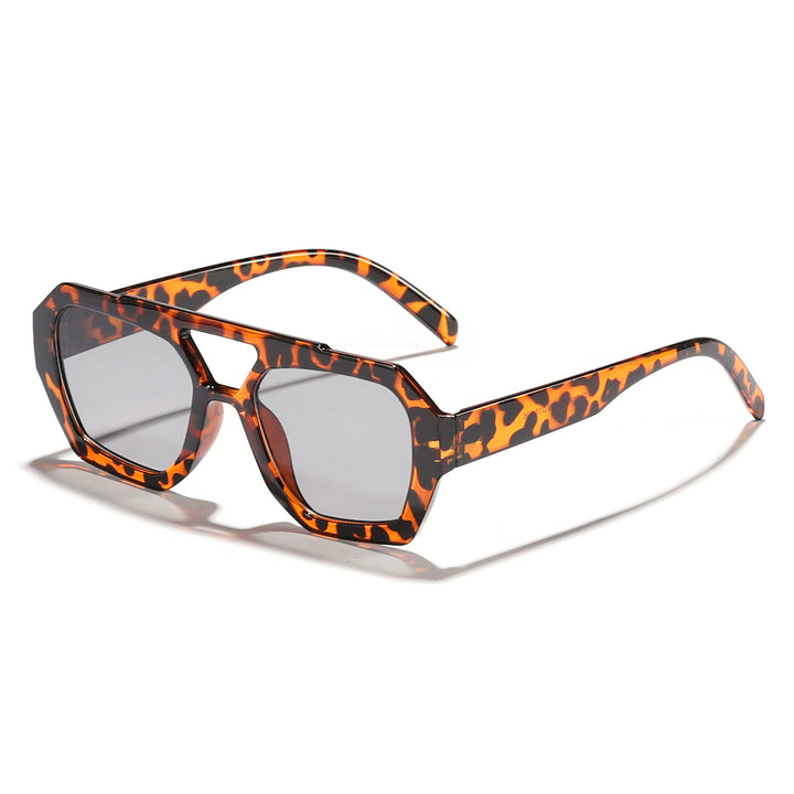 Dame moteriktig solbrille i eksklusiv oktagon-design Luvikno