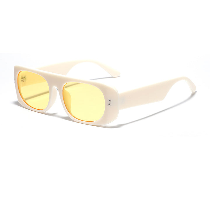 Dame moteriktig solbrille med transparant og geometrisk ramme Luvikno