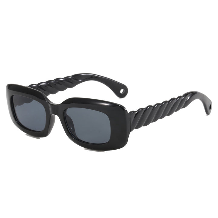 Dame moteriktig firkantet solbrille med unikt vridd stangdesign Luvikno