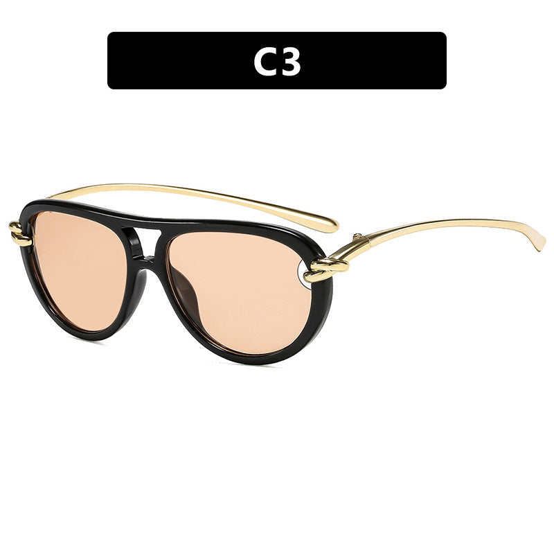 Dame Retro-solbrille med elegant ramme og polariserte linser Luvikno