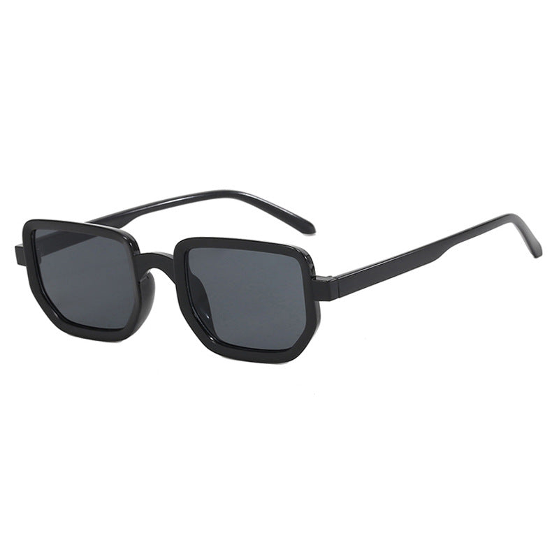Dame geometrisk solbrille med moderne ramme og beskyttende glass Luvikno