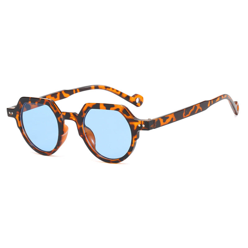 Dame geometrisk solbrille med beskyttende UV-filter og robust ramme Luvikno