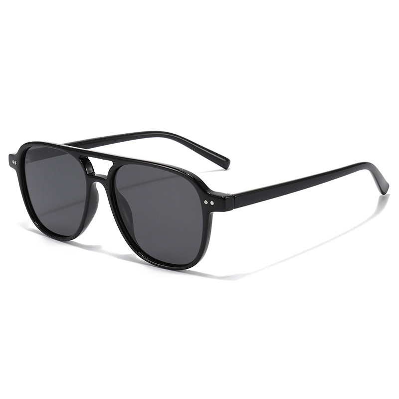Dame designer solbrille med trendy havskilpadde ramme og UV-beskyttelse Luvikno