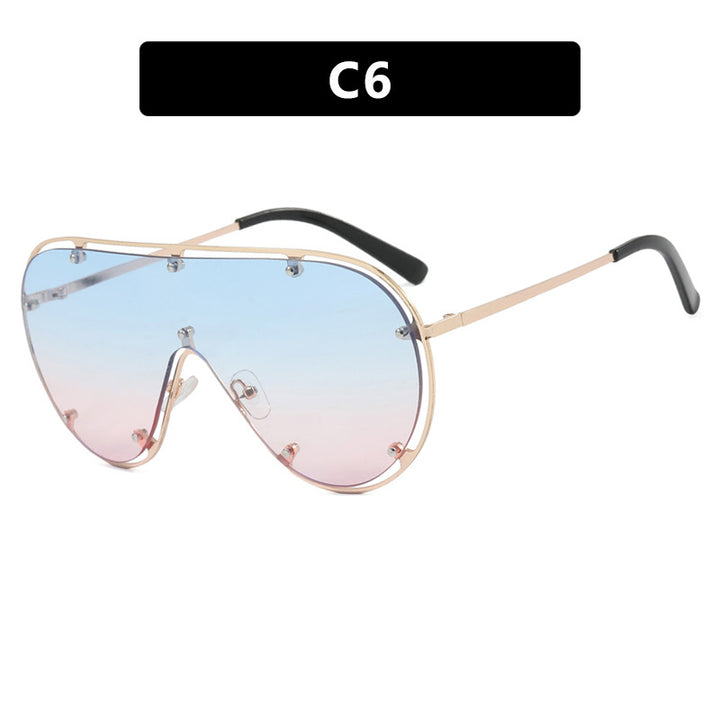 Dame moteriktig oversized solbrille i stilig retro-design Luvikno