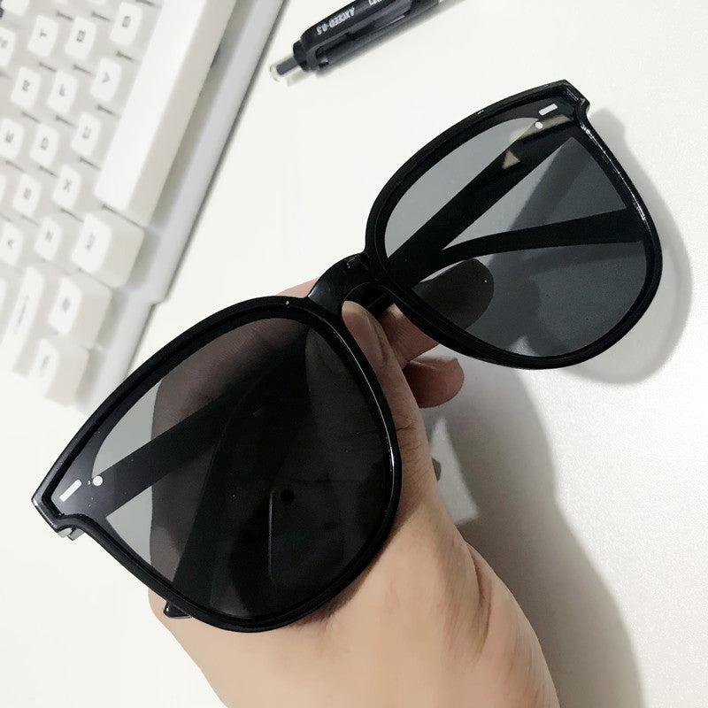 Dame Premium solbrille i tidløst design Luvikno