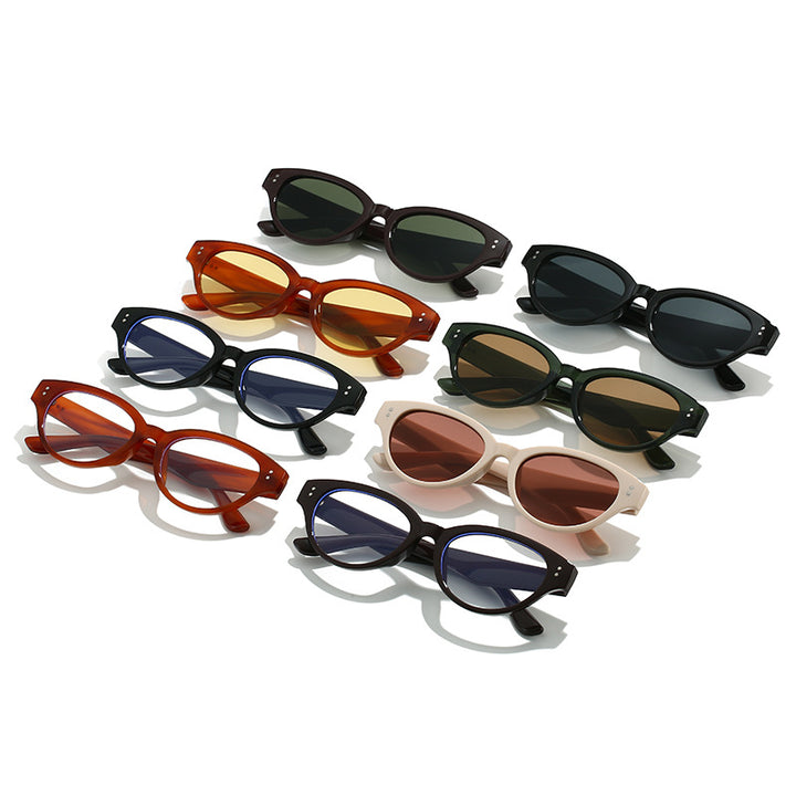 Dame Cat-Eye solbriller med retro-inspirert rammestruktur Luvikno
