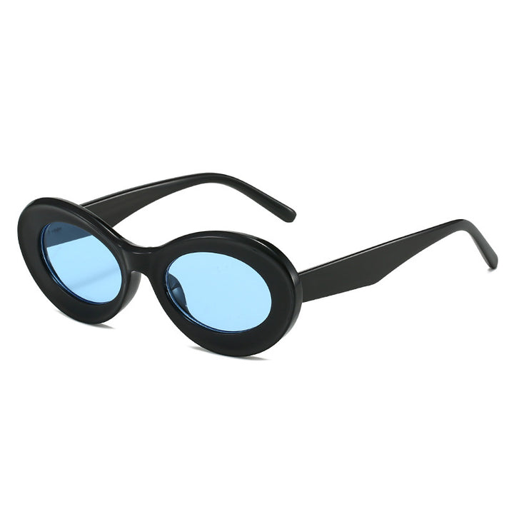 Dame moteriktig solbrille i oval design Luvikno