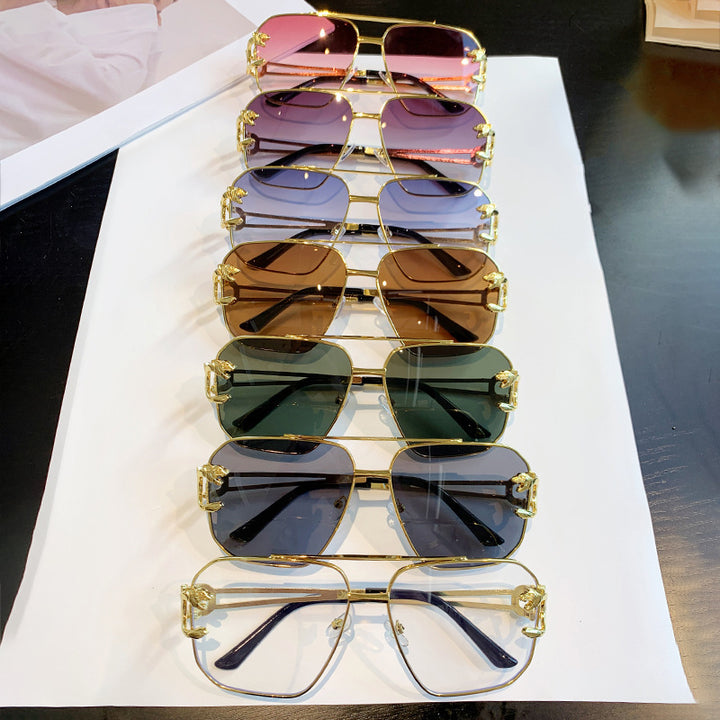 Dame kvadratisk solbrille med luksuriøs metallramme Luvikno
