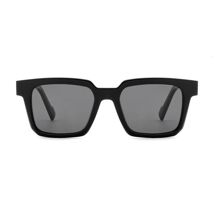 Dame moteriktig kvadratisk solbrille med bred ramme Luvikno