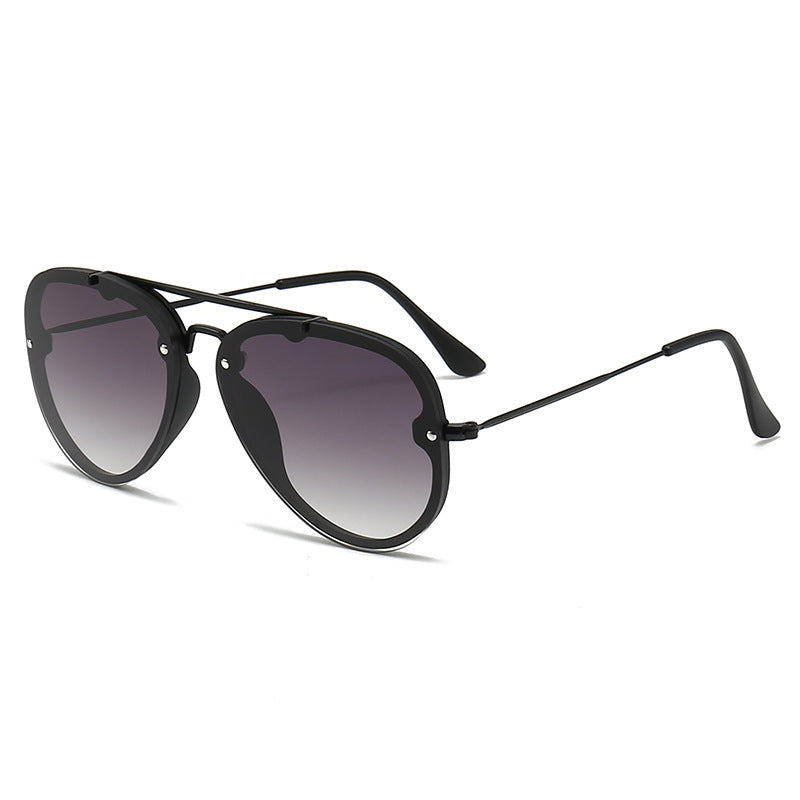 Dame ekstravagant solbrille med stilfull ramme og UV-beskyttelse Luvikno